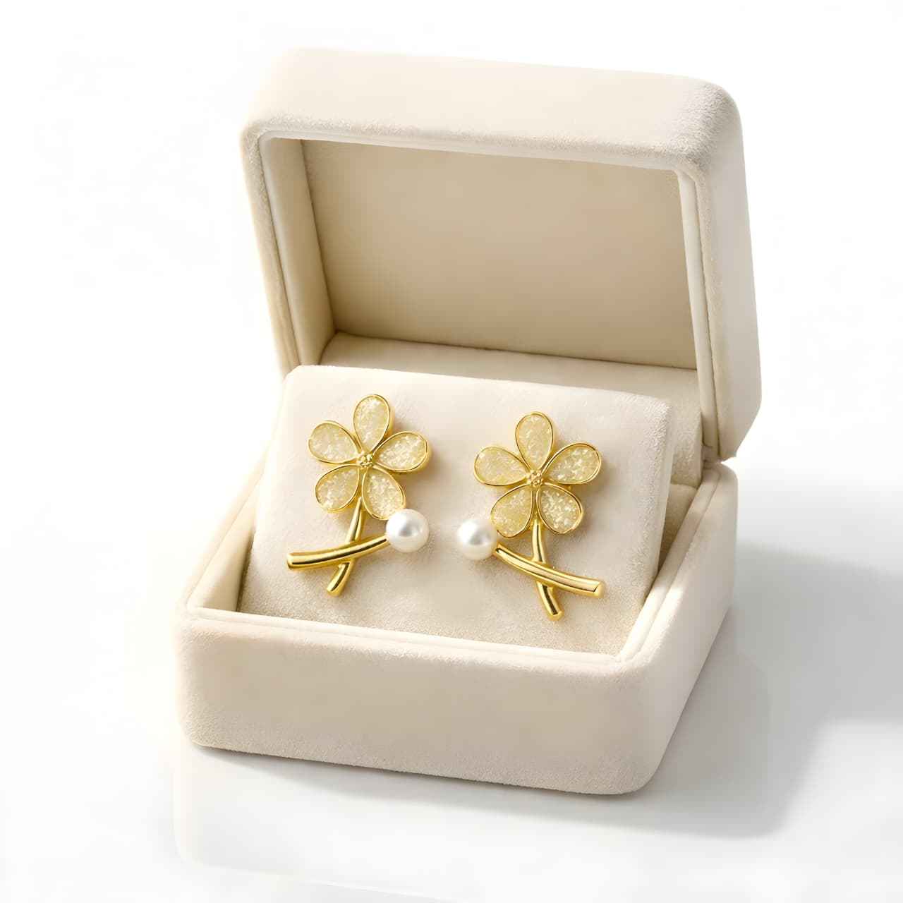 Elegant Gold-Plated Floral Pearl Stud Earrings – Five-Petal Blossom Design